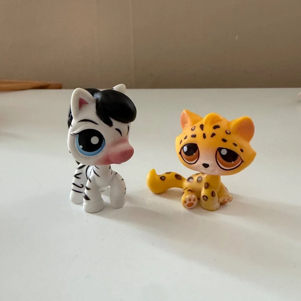 Littlest Pet Shop Leopard #388 Zebra #392 Pets Around The World Africa Hasbro G2